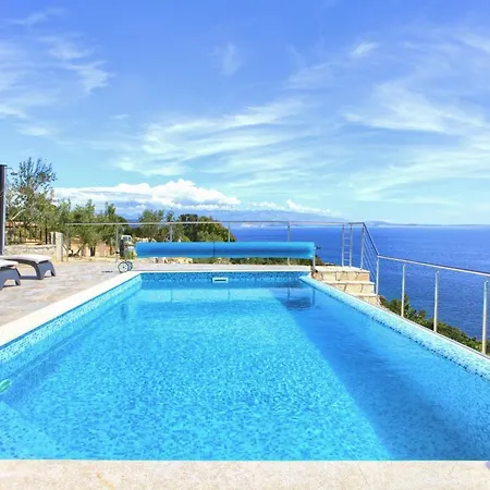 Tatil Evi Seafront Natura With Pool, Breathtaking View