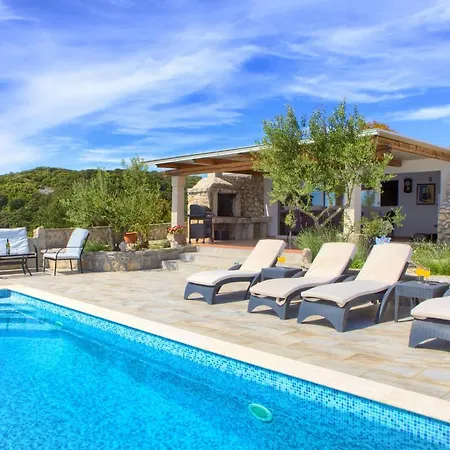 Seafront Natura With Pool, Breathtaking View *